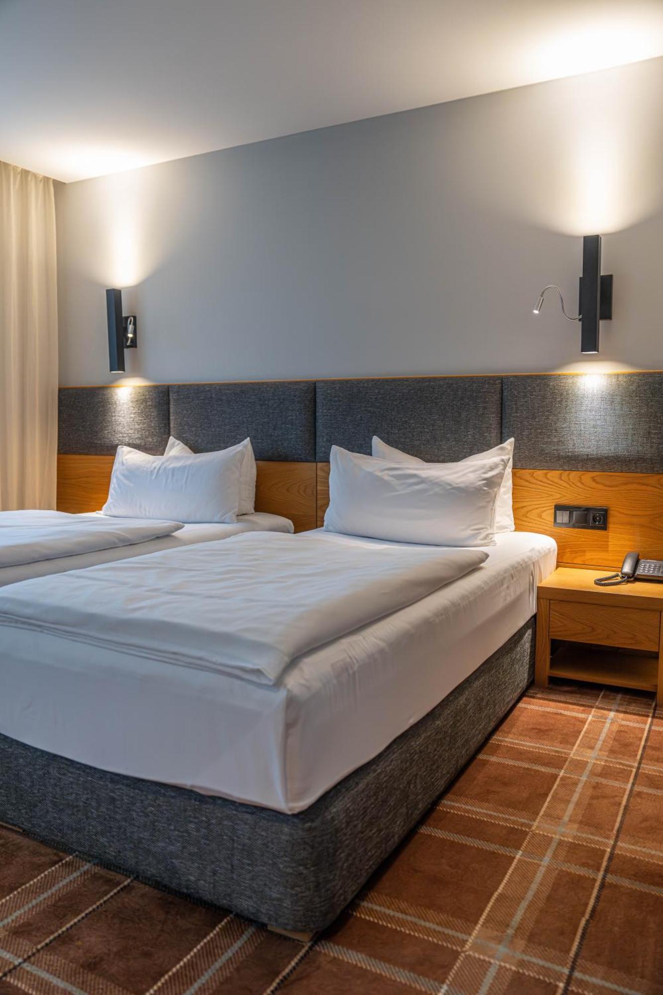 Hvd Grand Hotel Suhl Business & Leisure Bagian luar foto